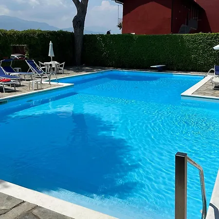 아파트 With Swimming Pool *